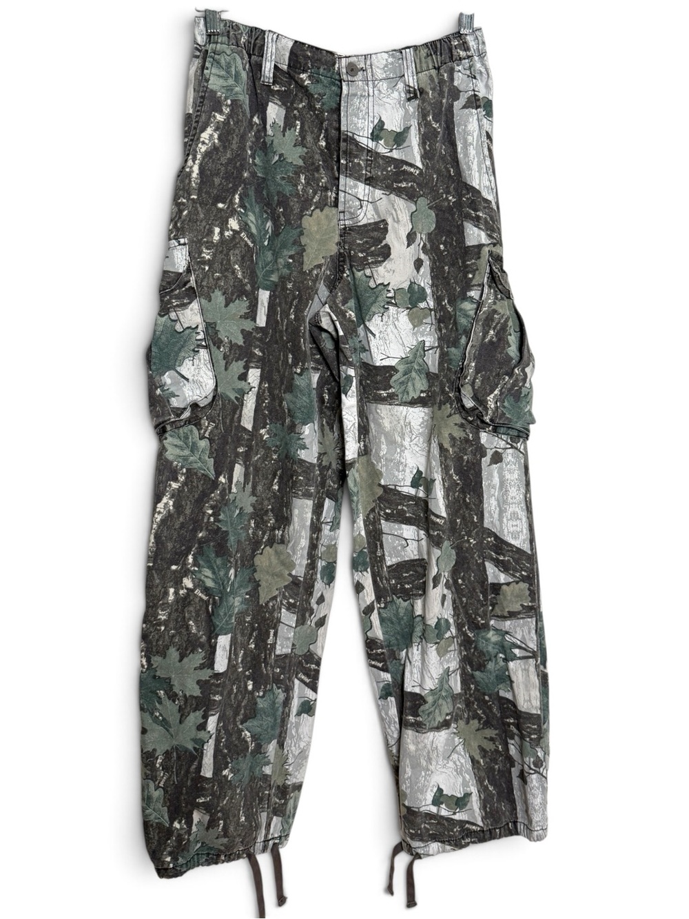 Elwood camo cargo pants XS